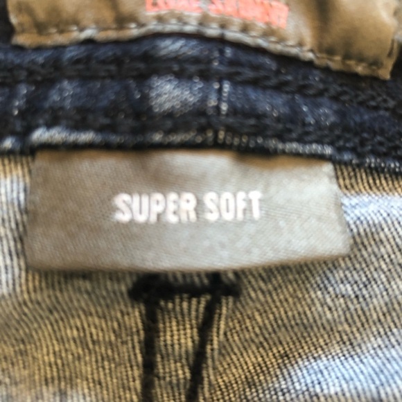 Torrid/ MIDFIT SKINNY SUPER SOFT MID-RISE JEAN / 14R - Picture 8 of 16